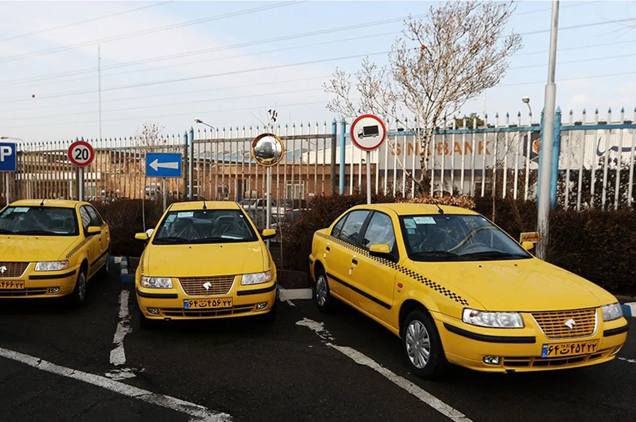 قرارداد تولید ۴۵ هزار خودروی تاکسی و وانت دوگانه‌سوز امضا شد