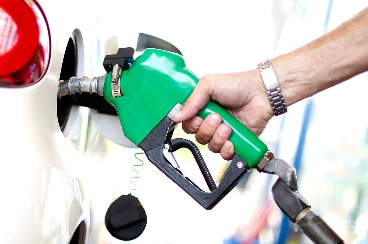 30 لیتر بنزین سهم هر ایرانی