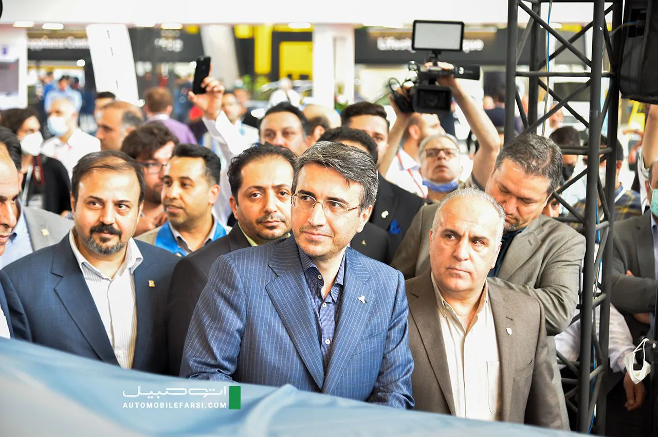 چهارمین نمایشگاه خودرو تهران با حضورمعاون وزیر صنعت افتتاح شد