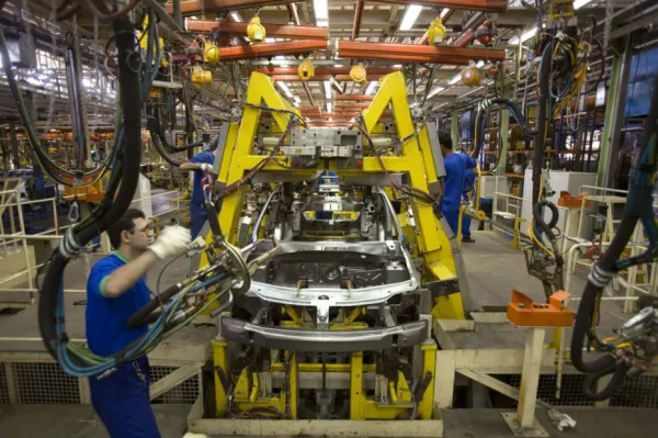 تولید هفت مدل اتومبیل در ایران به صفر رسیده است