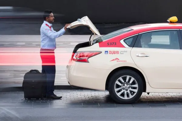 استفاده از تاکسی‌های بدون راننده در دبی در آینده نزدیک